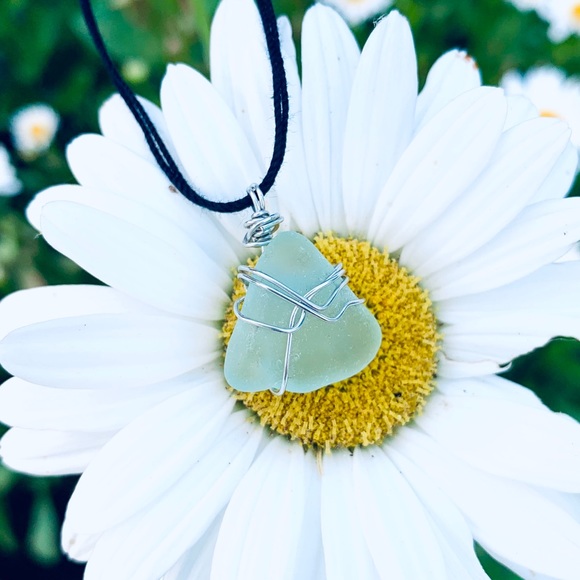 Maui Love Triangle Seaglass Necklace - Picture 4 of 7